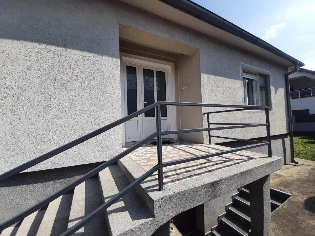 Haus Apartman Zajecar M&L Eksteriør bilde