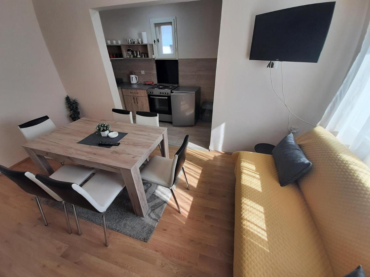 Haus Apartman Zajecar M&L Eksteriør bilde